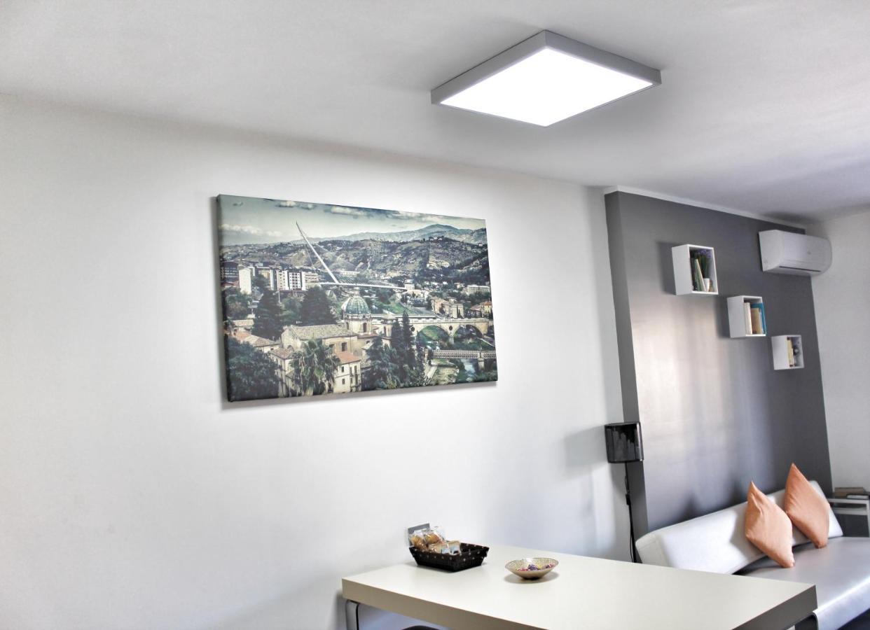 Cosenza Luxury Apartment Buitenkant foto