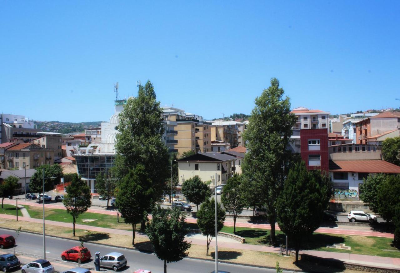 Cosenza Luxury Apartment Buitenkant foto