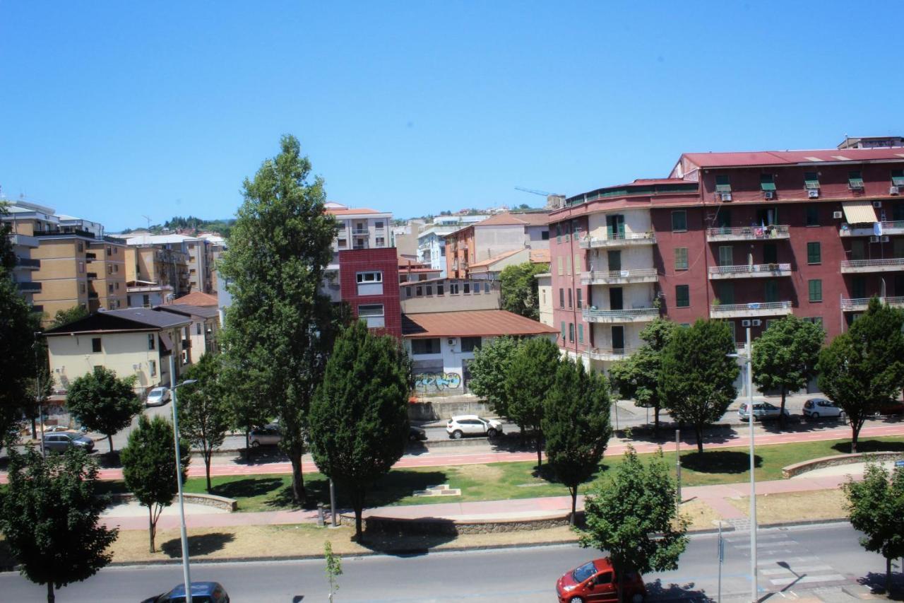 Cosenza Luxury Apartment Buitenkant foto